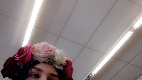 wearing a huge ass flower crown in art class because I look cute with this thing on my head | Mar ‘1