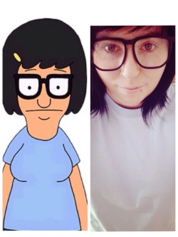 Tina cosplay on point.