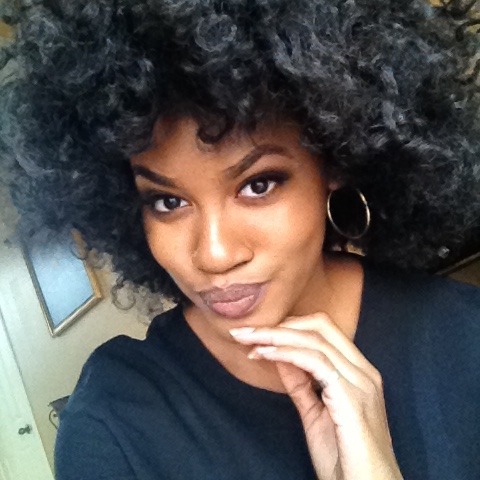 jimmymaack:  asiahes:  Happy Blackout ⚫️  😍
