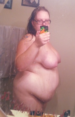 rainbowthundercunt:  I realized as I was getting out of the shower, I rarely take any photos from the side. To me, my belly looks much larger this way. I cannot admit with confidence that I completely love this angle. But we can’t all be body positive