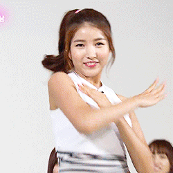 gfriendtv:  sowon covering ‘like ooh ahh’ 