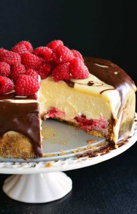 sweetoothgirl:  Double Chocolate Ganache and Raspberry Cheesecake