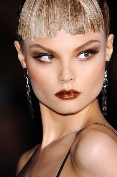 swdyw:  vandercunt-deactivated20181213: Magdalena Frackowiak at Christian Dior Spring 2009  MAGDA 