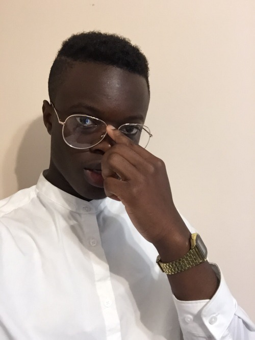 gyenyam:  Happy blackout from me to all my brothers/sisters who embrace their blackness and to my brothers/sisters who do net yet realize how beautiful their skin is ✊🏿✊🏾✊🏽