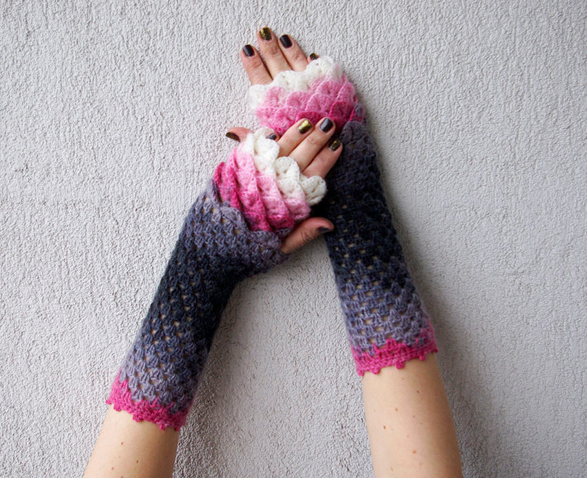 monkbeauregard: kitrona:  culturenlifestyle:  New Rainbow Colored Fingerless Gloves