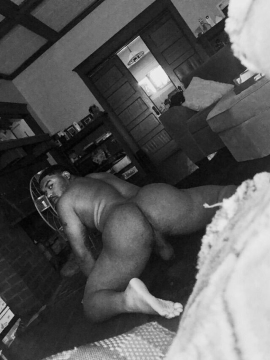 nakedsciencebutt:  callmedaddycain: goddamn