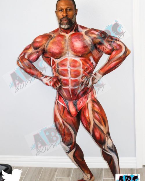 Tha muscle study from Monday. Thank you @cecilmroberts_50 #bodybuilding #bodypaint #bodyart #anatom