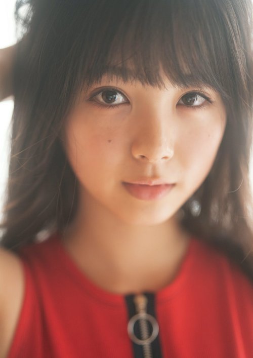 straydogmiaow:  46pic:    Ayame Tsutsui - BUBKA    筒井あやめ♪