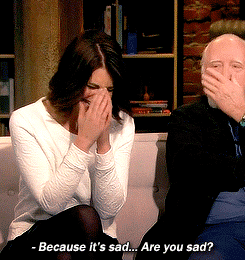 laurencohan-pub:  Lauren Cohan fighting back the tears on Talking Dead last night