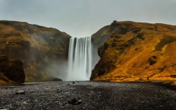 50bestphotos:  Golden falls.. by PriyankaNandal http://ift.tt/1zKvPkw