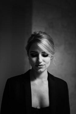  Dianna Agron