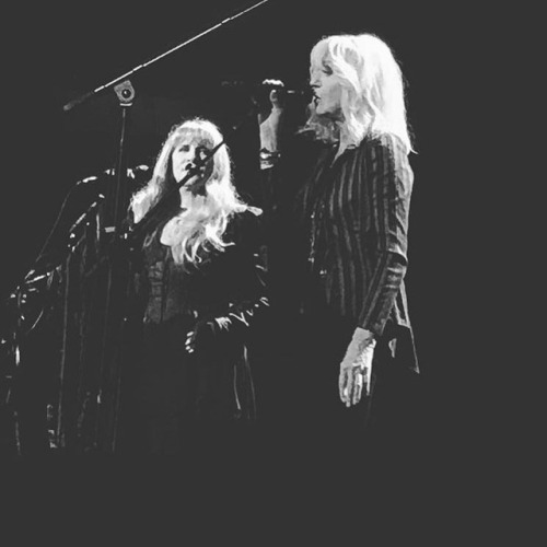 fleetwood-mac-news: #Repost @mattvlasblom ・・・ @stevienicks and @christinemcvieofficial performing wi