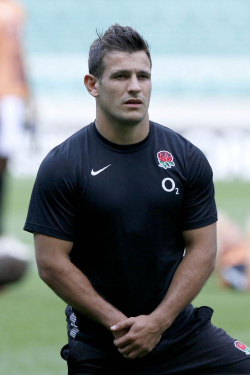 roscoe66:Danny Care is an English rugby union player who plays for Harlequins 