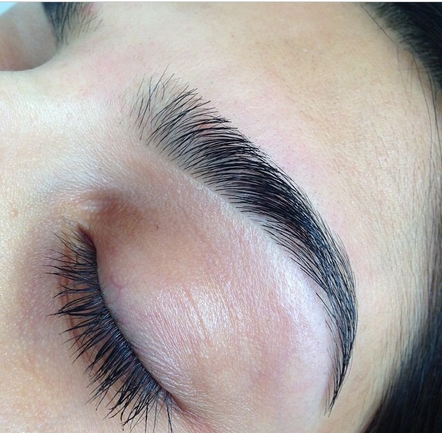  Brow porn alert. Brow porn alert. Brow porn alert. Look at the fullness Look at