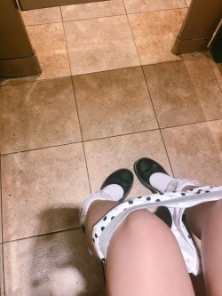 bunsdreamworld:  I told daddy I was a big girl for using the potty all by myself 👧🏻