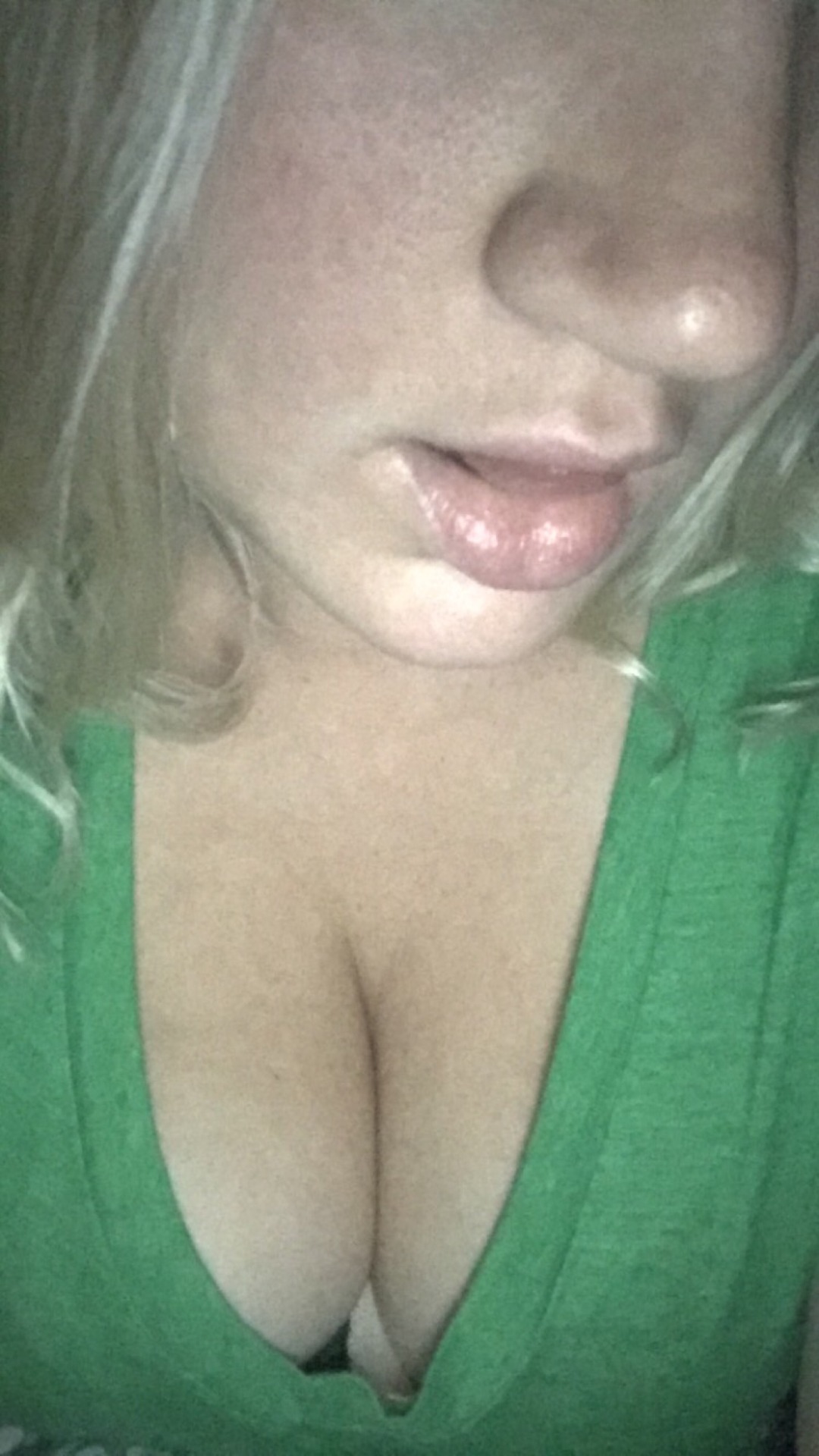 irishsweetie101:  Mouth Monday!!! 