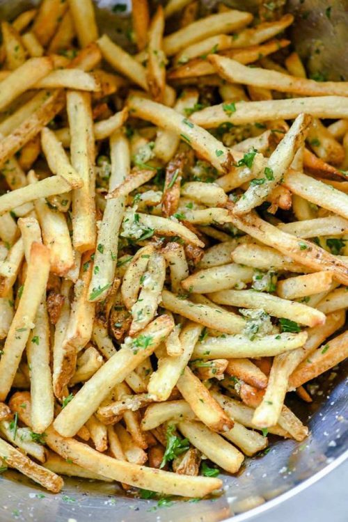 foodffs:Killer Garlic Fries with RosemaryFollow for recipesIs this how you roll?