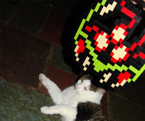pxlbyte:  Retro Lego Character Sprites These LEGO recreations of classic gaming characters bring us back to simpler time. Read More 