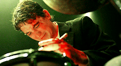 tomshardy: I’d rather die drunk, broke at 34 and have people at a dinner table talk about me than live to be rich and sober at 90 and nobody remembered who I was.- Whiplash (2014)