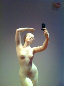 stem-cell: rosalarian:  pourquoi-nutmeg:  nortonism:  The thing about this is that sculptures like these in art history were for the male gaze. Photoshop a phone to it and suddenly she’s seen as vain and conceited. That’s why I’m 100% for selfie