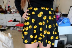 quality-canon:  Obsessed with this skirt.