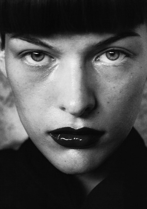 hotparade:   Peter Lindbergh - Milla Jovovich 1998 
