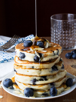 ketchupmadness:  Extra Fluffy Blueberry Almond