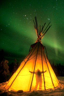 wonderous-world:  Indian TeePee Dance by