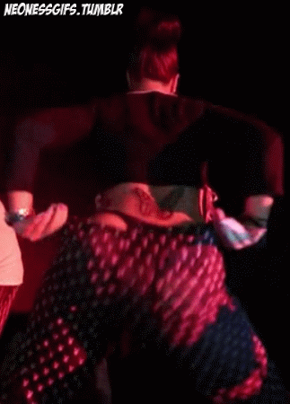 allsexnothingelse:  What a tease