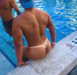 dudethong:    Follow me on Twitter