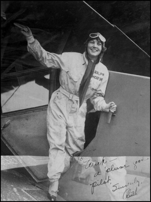 vintageeveryday:Miss America of Aviation – 20 vintage photos of Ruth Elder​ as a pilot in the 1920s.