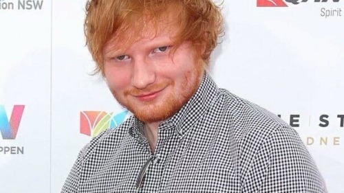 edburnsinmybloodstream:  drinkingcoldcoffeewithedsheeran:  20 minutes into Netflix & chill and he gives you this look  Yes please 