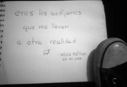 delhumosehacenfantasmas:  nadie-nace-sabiendo:  nadie-nace-sabiendo:  :c  Me sorprenden las notas :c   en mi casa xDDD !!!