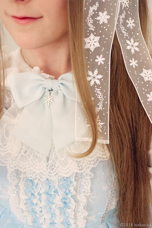 Jewelry Snow for the New YearJsk, blouse, socks, ring: Angelic PrettyShoes: Baby, the Stars Shine Br