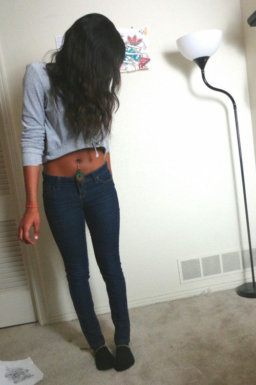 theubersensual:  Hey look , it’s me with clothes on ! 😊 I wanted to do blackout , so …