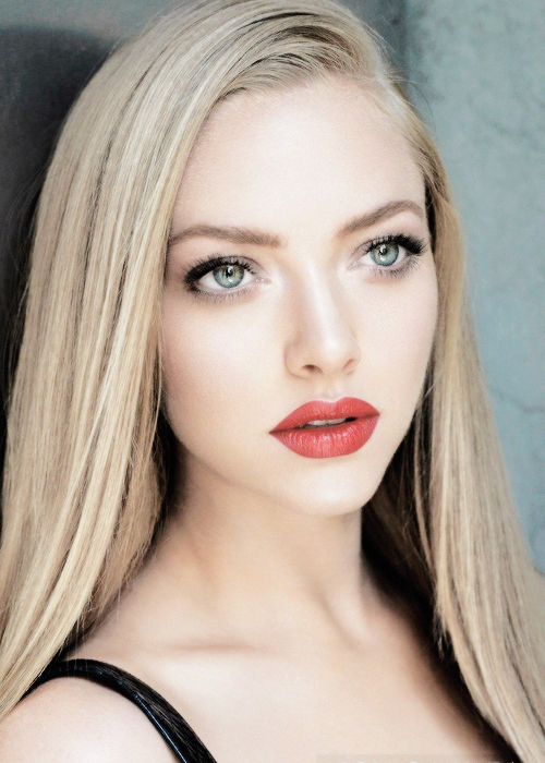 Porn photo  Amanda Seyfried photographed by Lee Do