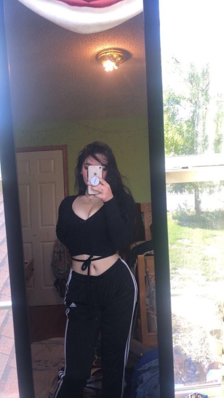 fvcking-rvd:  ig: @selinaekim