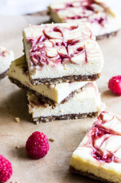 verticalfood:  Raspberry Swirl Cheesecake Bars with Nut Crust