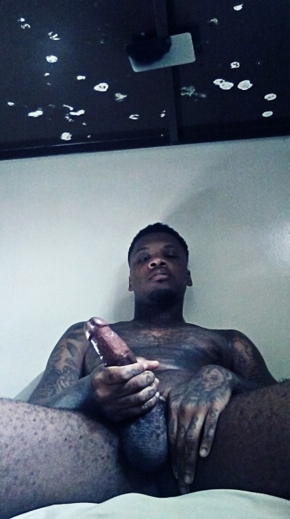 rebelnellz:First bitch I fuck when I get out gonna have to call outta work
