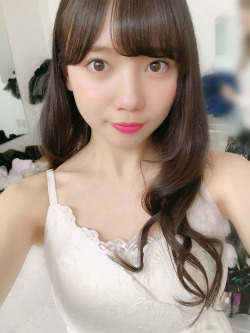 sakamichipost46:  BOMBけやき坂46 齊藤京子 公式ブログ 2018/06/10 19:32http://www.keyakizaka46.com/s/k46o/diary/detail/15685 の画像を反転＆補正など齊藤京子 × BOMB! 2018年7月号 オフショット