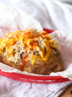 do-not-touch-my-food:  Chicken Ranch Stuffed Baked Potatoes  Oooohhh experimental baked potato