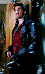 robbkays:  once upon an outfit [x]. 