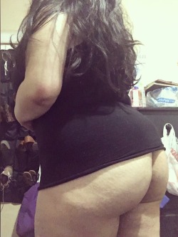 brown-nipples:  Can we just talk about my butt 🍑  Your ass is telling me to insert face here&hellip; @brown-nipples.  Looks like yummy fun!