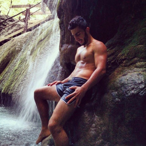 HOT TURKISH AND KURDISH GUYS