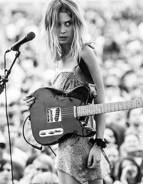 wolfellie:Wolf Alice - ACL Fest 2015  / Photo by Charles Reagan