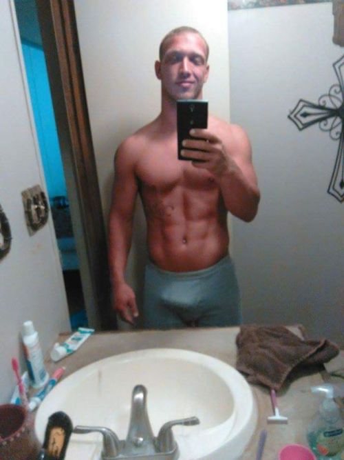 bigsexyboys:  Oh the things I would do to take this man to bed