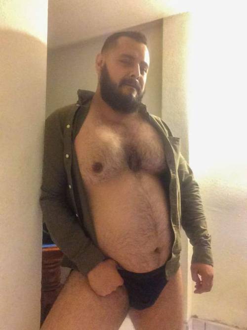 bear-hairy: Déjanos tu comentario ✔️ Rebloguea y comparte el contenido si te gustan las fotos
