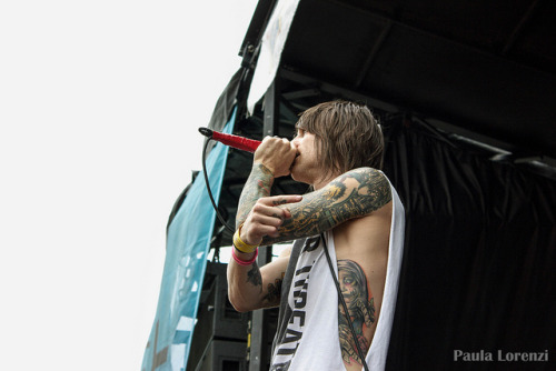 paulinha1406:  Beau Bokan on Flickr. Vans Warped Tour 2013 Mansfield, MA 