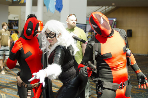 raeniks as the lovely Black CatShannon of Canon Cosplay as Lady Deadpool@thedrunkencosplayer as Dead