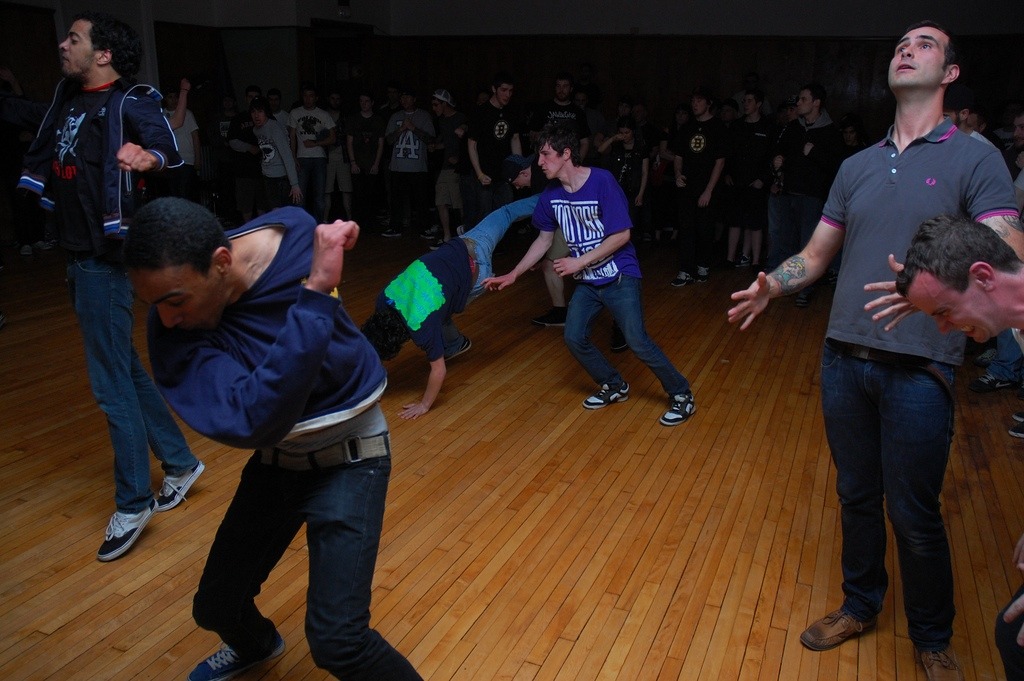faunprincess:  rats-in-the-walls:  demcats:  The mosh pit is merely one obstacle